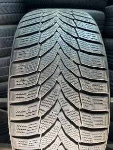 Зимові шини 225/50 R17 Nexen WinGuard Sport 2 98V б/в 201343 фото