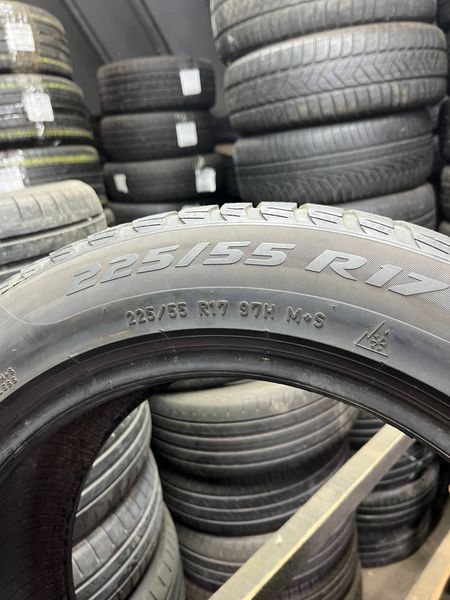 Зимние шины 225/55 R17 Pirelli Sottozero 3 97H б/в 204135 фото