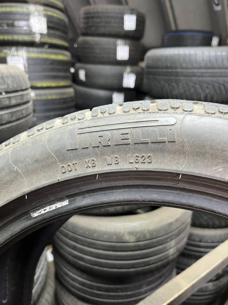 Зимние шины 235/45 R18 Pirelli Scorpion 98V б/в 204121 фото