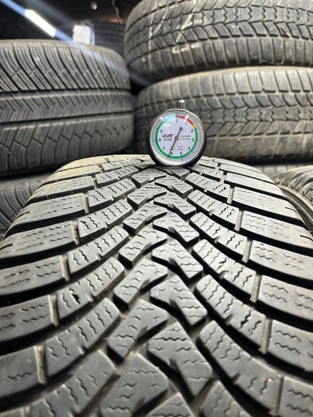 Зимові шини 235/55 R18 Falken HS01 104V б/в 204164 фото