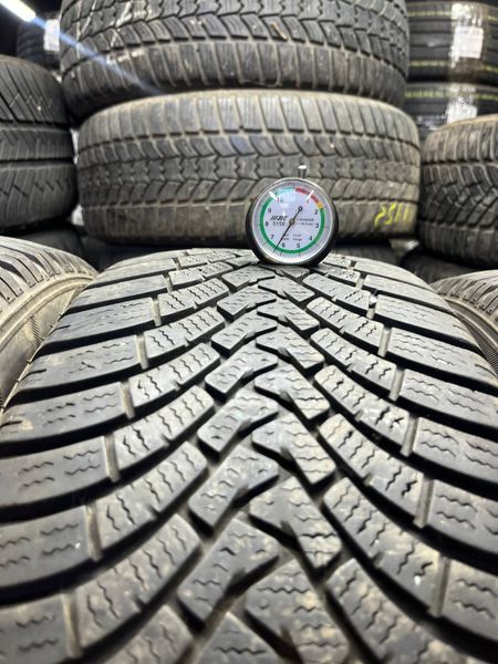 Зимові шини 235/55 R18 Falken HS01 104V б/в 204164 фото
