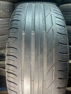 Літні шини 225/55 R17 Bridgestone T001 97W б/в 201683 фото
