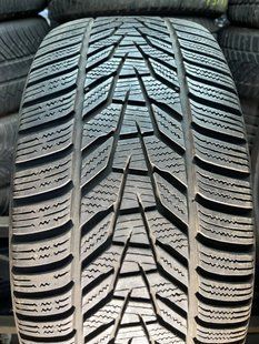 Зимові шини 235/45 R18 Hankook Evo 3 98V б/в 204156 фото