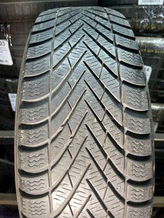 Зимние шины 195/65 R15 Pirelli Winter 95T б/в 205336 фото