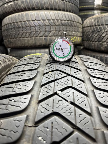 Зимние шины 235/55 R17 Pirelli Sottozero 3 103V б/в 204178 фото