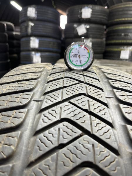 Зимние шины 275/35 R21 Pirelli Sottozero 3 103V б/в 204097 фото