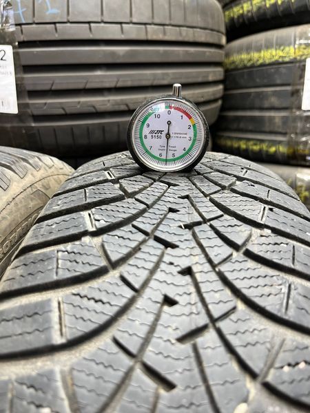 Зимові шини 205/60 R16 Goodyear Ultra Grip 9 92H б/в 205217 фото