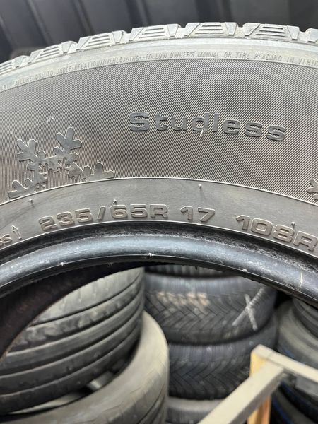 Зимние шины 235/65 R17 Kumho KW31 108R б/в 204104 фото
