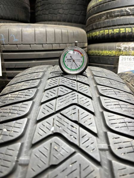 Зимові шини 235/55 R19 Pirelli Winter 105H б/в 205367 фото