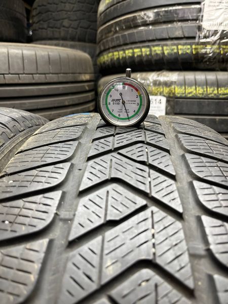 Зимові шини 235/55 R19 Pirelli Winter 105H б/в 205367 фото