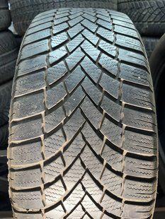 Зимові шини 235/55 R19 Bridgstone LM005 105V б/в 204186 фото