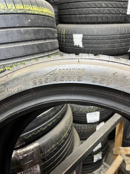 Зимние шины 225/45 R18 Bridgstone LM005 95V б/в 205386 фото