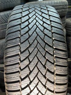 Зимние шины 205/55 R17 Bridgstone LM005 95V б/в 204134 фото