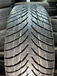 Зимние шины 205/55 R17 Nokian Snowproff 95V б/в 204133 фото