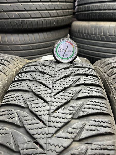 Зимові шини 195/60 R16C Goodyear UltraGrip 8 99/97T б/в 200781 фото
