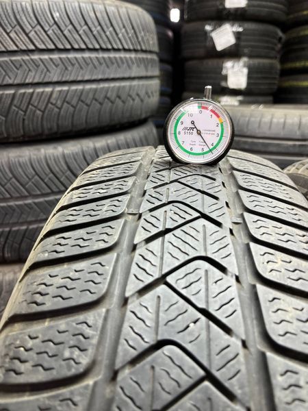 Зимние шины 205/60 R17 Pirelli Sottozero 3 93H б/в 204137 фото