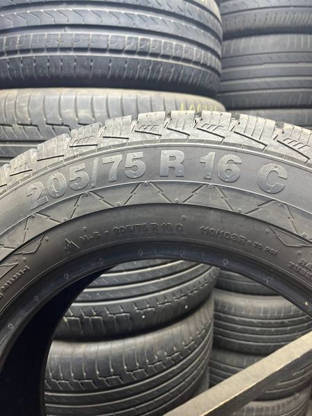 Зимові шини 205/75 R16C Continental VancoWinter 2 110/108R б/в 200819 фото