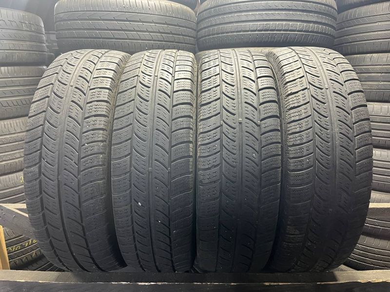 Зимові шини 205/75 R16C Continental VancoWinter 2 110/108R б/в 200819 фото