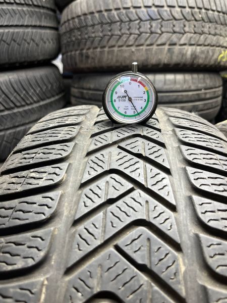 Зимові шини 235/40 R18 Pirelli Sottozero 3 95V б/в 204176 фото