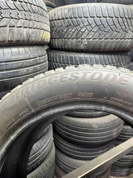 Зимние шины 215/55 R17 Bridgstone LM001 98V б/в 204169 фото