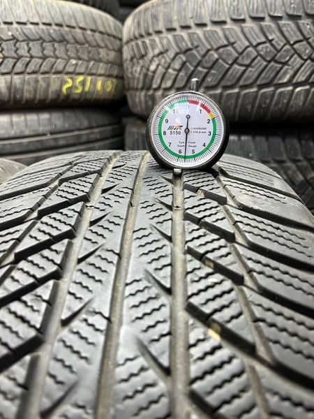 Зимние шины 215/55 R17 Bridgstone LM001 98V б/в 204169 фото