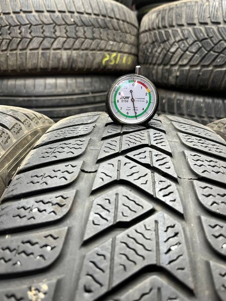 Зимові шини 215/55 R17 Pirelli Sottozero 3 98V б/в 204170 фото