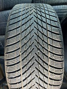 Зимові шини 235/40 R19 Goodyear Ultra grip 96V б/в 204165 фото