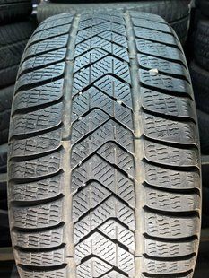 Зимние шины 235/45 R18 Pirelli Sotozero 3 98V б/в 206238 фото