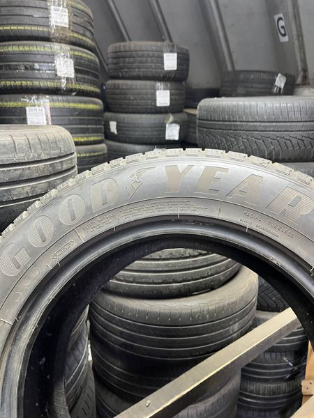 Літні шини 225/65 R17 Goodyear 4X4 102H б/в 204089 фото