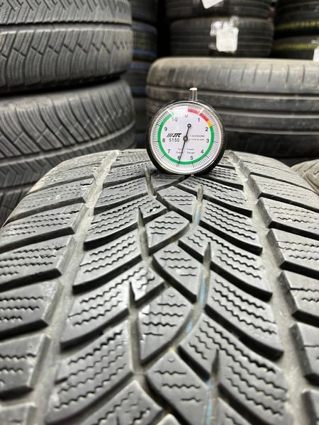 Зимние шины 225/45 R17 Goodyear Ultra grip 94H б/в 204129 фото