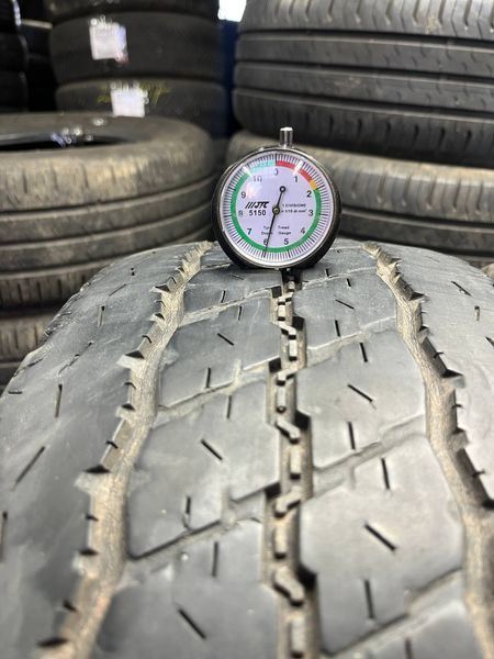 Літні шини 215/70 R15C Bridgstone R630 109/107S б/в 202789 фото