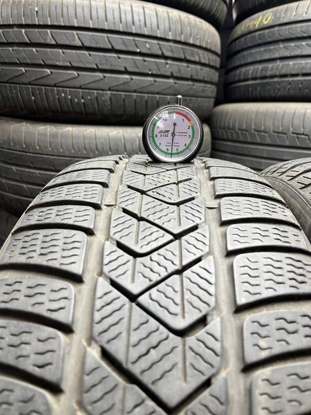 Зимові шини 215/50 R18 Pirelli Sottozero 3 92V б/в 201193 фото