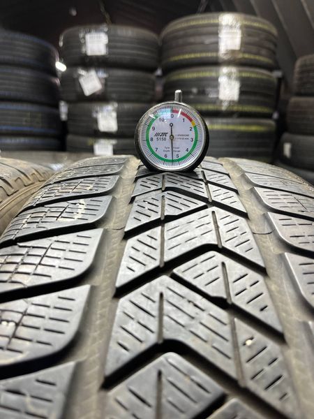 Зимові шини 235/55 R20 Pirelli Scorpion 105H б/в 204064 фото