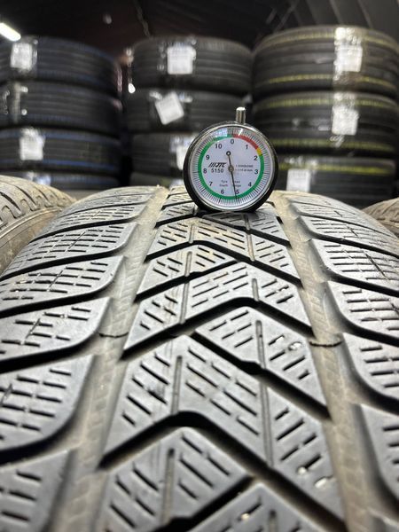 Зимові шини 235/55 R20 Pirelli Scorpion 105H б/в 204064 фото