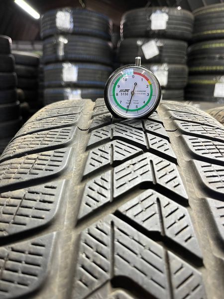 Зимові шини 235/55 R20 Pirelli Scorpion 105H б/в 204064 фото