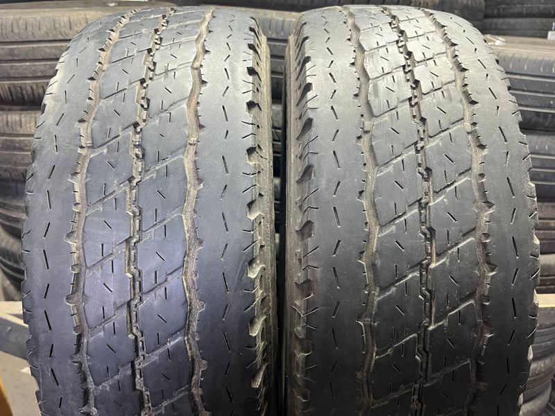 Літні шини 215/70 R15C Bridgstone R630 109/107S б/в 202789 фото