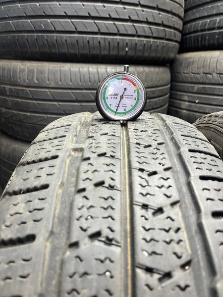 Зимові шини 205/65 R16C Nexen WinGuard WT1 107/105T б/в 200963 фото