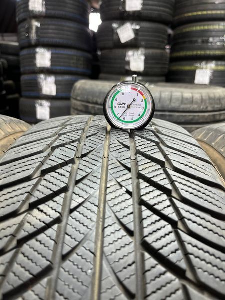 Зимові шини 225/55 R17 Bridgstone LM001 97H б/в 204059 фото