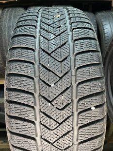 Зимние шины 245/45 R18 Pirelli Sottozero 3 100V б/в 204201 фото