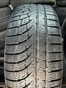 Зимние шины 215/55 R17 Nokian WR a4 98V б/в 204187 фото