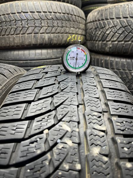 Зимние шины 215/55 R17 Nokian WR a4 98V б/в 204187 фото