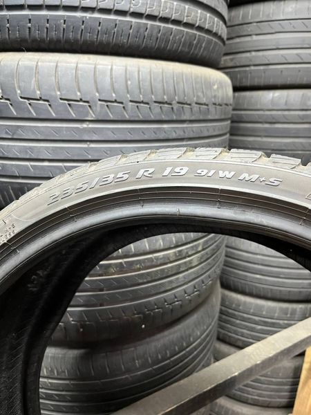Зимние шины 235/35 R19 Pirelli Sottozero 3 91W б/у 200665 фото