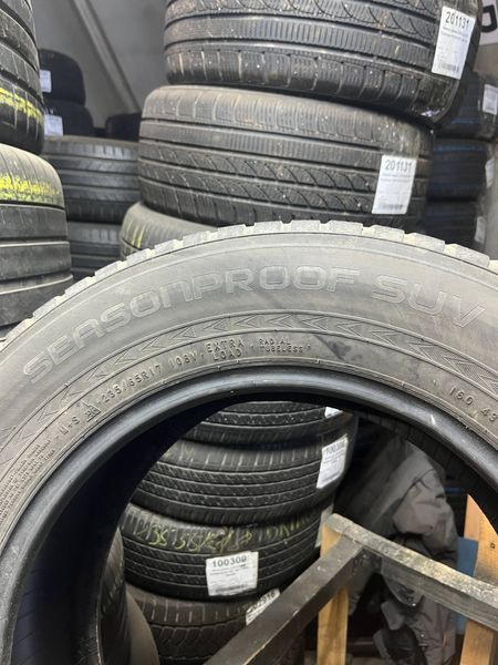 Зимние шины 235/65 R17 Nokian SUV 108V б/в 205225 фото