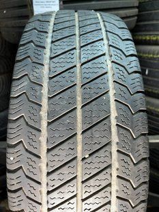 Зимние шины 215/65 R16C Barum Snovanis 2 109/107R б/в 205331 фото