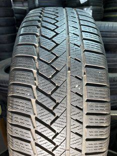 Зимние шины 235/65 R17 Continental TS850 P 108H б/в 204060 фото
