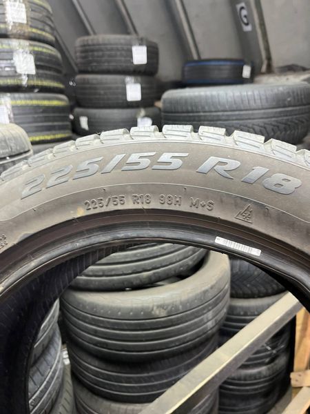 Зимние шины 225/55 R18 Pirelli Sottozero 3 98H б/в 204125 фото