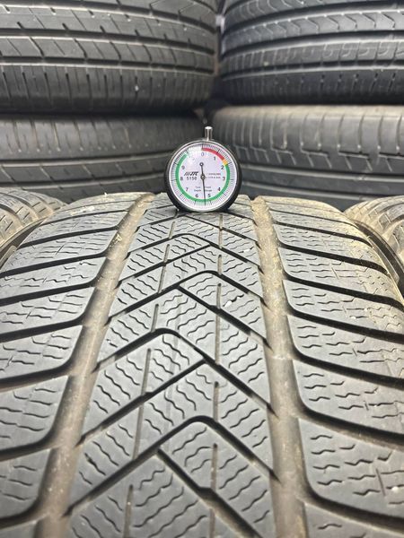 Зимние шины 255/40 R18 Pirelli Sottozero 3 99V б/у 200616 фото